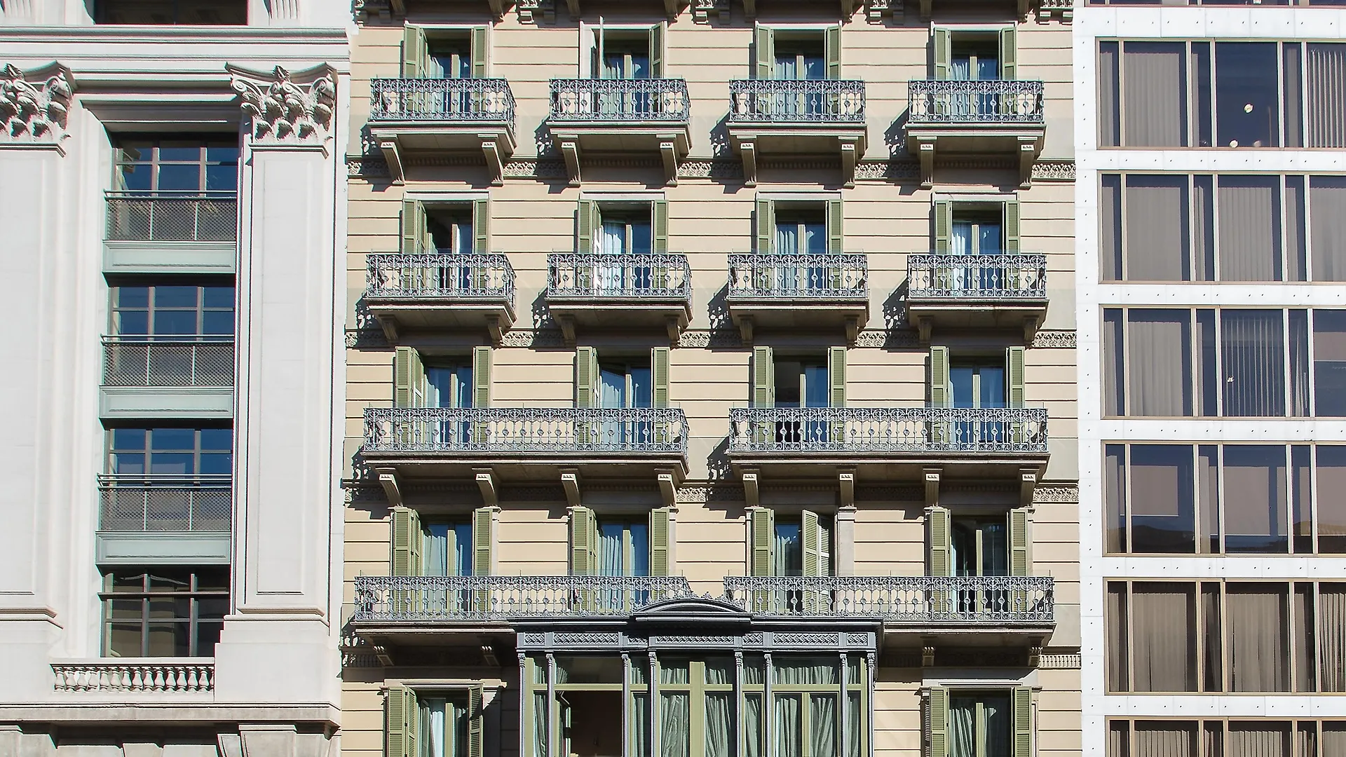 Room Mate Anna Barcelona Spain